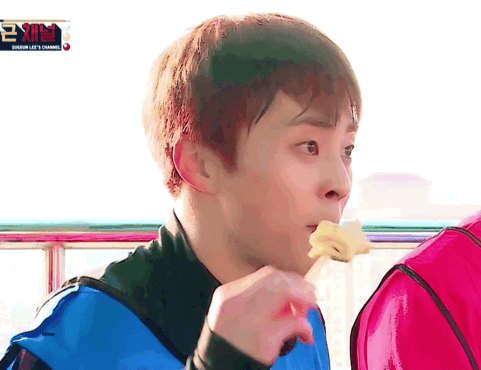suho)张艺兴(lay)边伯贤(baekhyun)金钟大(chen)朴灿烈(chanyeol)都暻