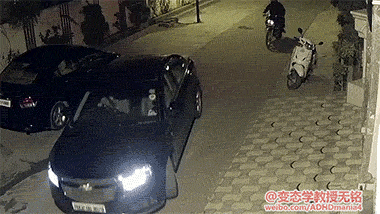史上最牛作死动图,醉汉怒踹电梯32楼掉进去当场挂了,惨不忍睹