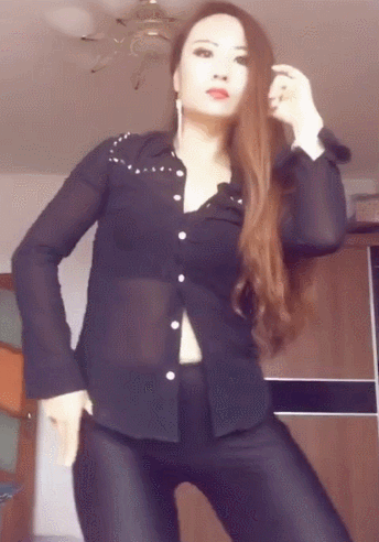 美女性感身材扭屁股gif动图_动态图_表情包下载_soogif