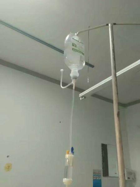 谁能发一张住院的图片,打点滴或者医院的环境图片,要清晰的,在线等,挺