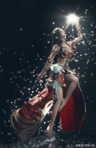 斗破苍穹神级cos,美杜莎冷艳魅惑,云韵高雅清冷