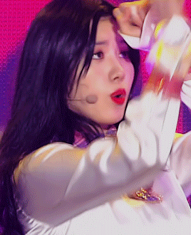 gif//女爱豆 tumblr//抱图点赞喜欢收藏// 喜欢谁就更谁拒绝提名