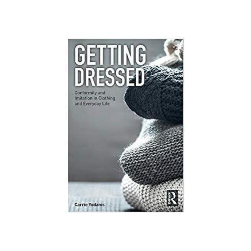 【预订】getting dressed 9781138291744