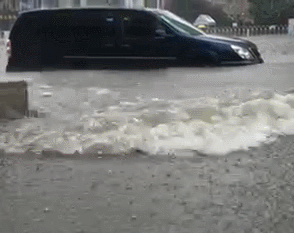 暴雨gif淹没gif车辆gif洪灾gif