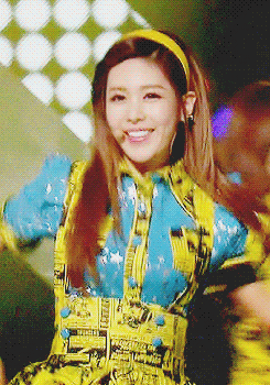 长发美女gif唱歌gif跳舞gif灯光gif